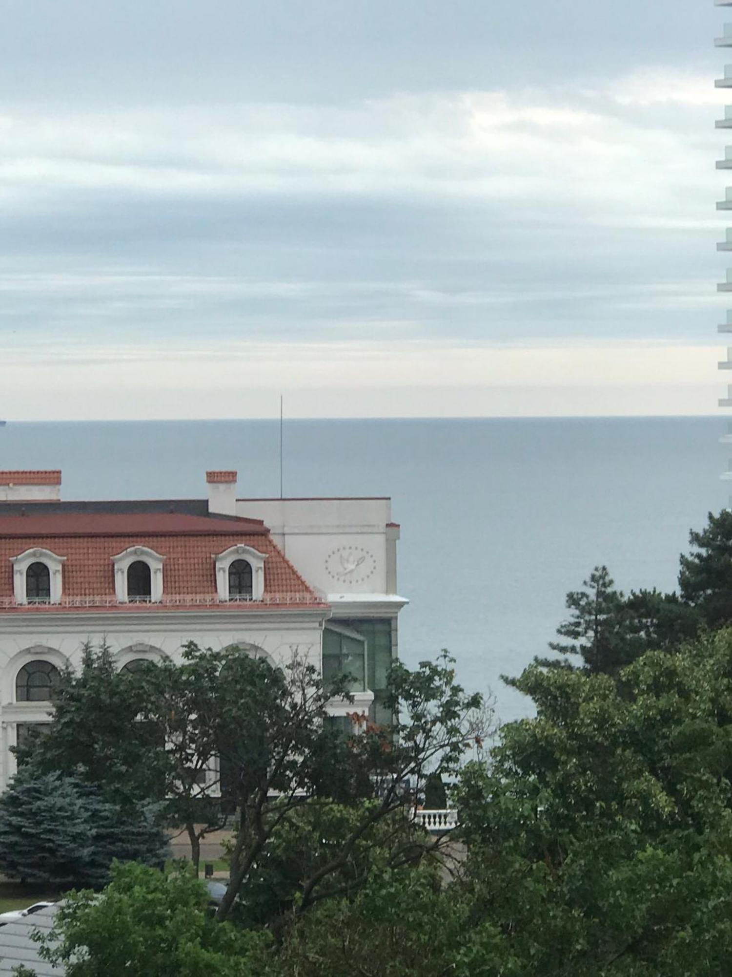 Спальня-Студия С Видом На Море И Парк Odessa Buitenkant foto