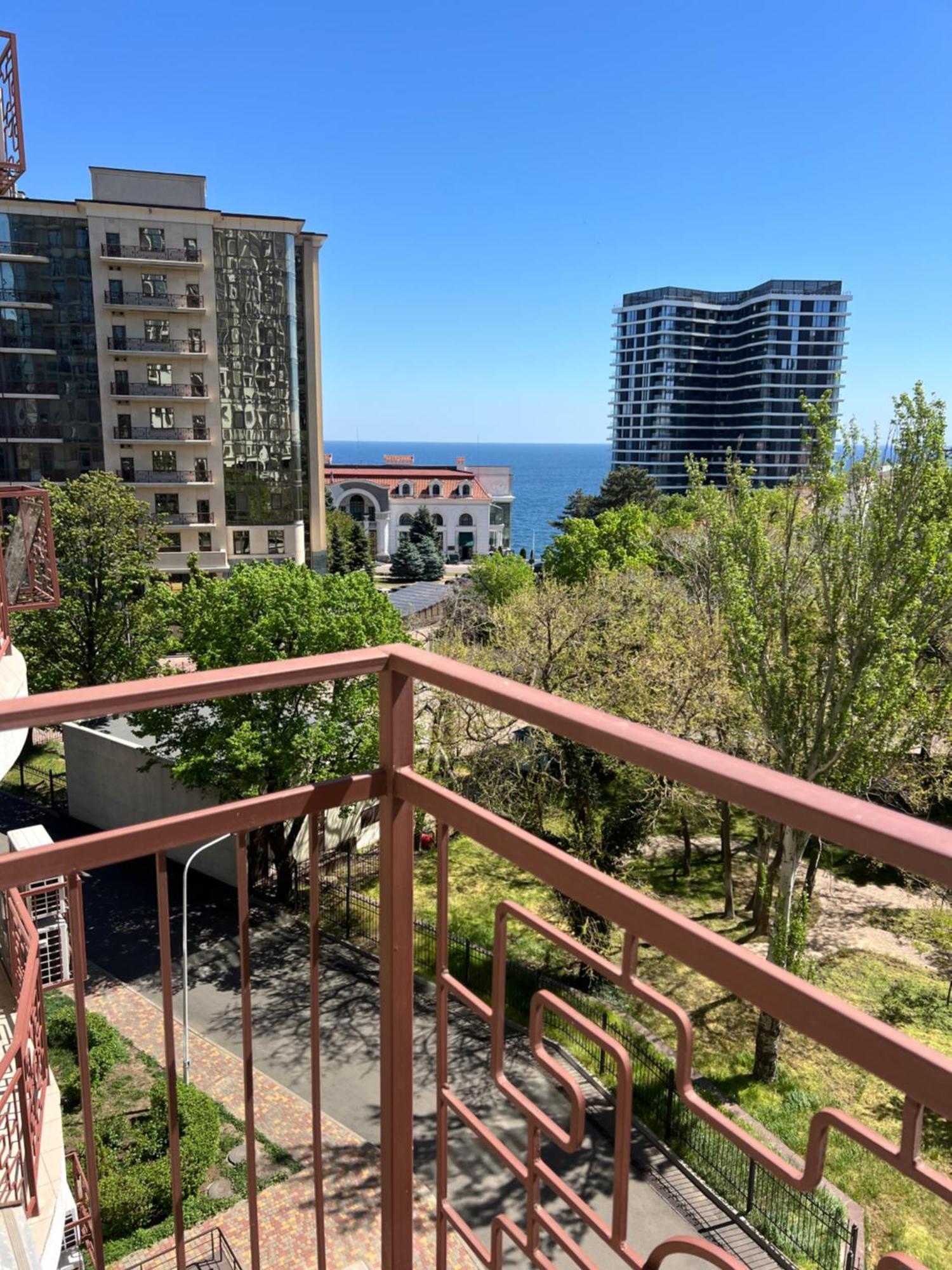 Спальня-Студия С Видом На Море И Парк Odessa Buitenkant foto